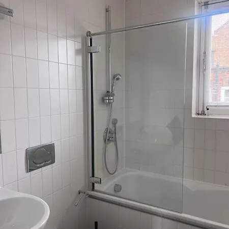 Central , Bright And Modern Flat Up To 4 People London Exterior photo